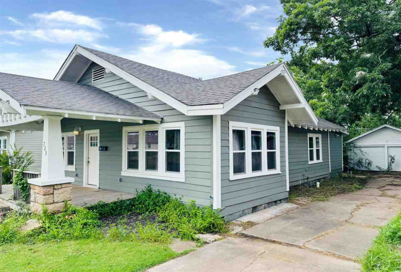 3 Bedrooms Bedrooms, 0 ,1 BathroomBathrooms,Residential,Single Family,Maple,1,132488