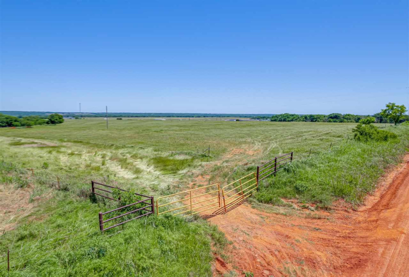 0 , 0 ,0,Lots/land,Ranch/farm,Henney,0,132510