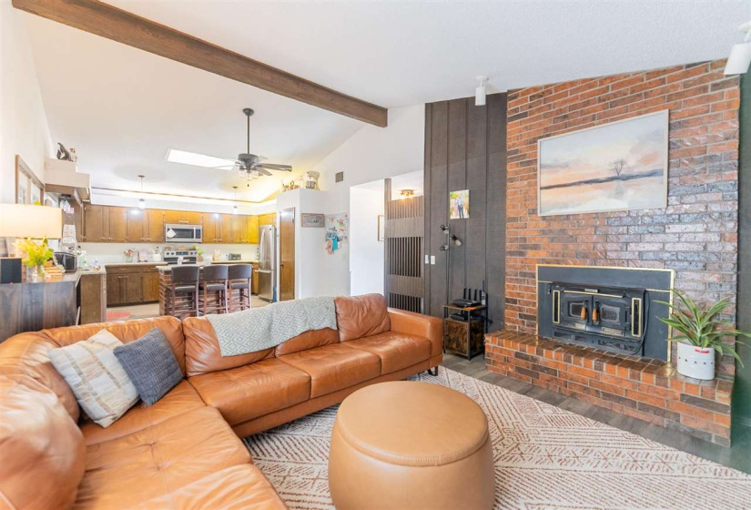 3 Bedrooms Bedrooms, 0 ,2 BathroomsBathrooms,Residential,Single Family,2ND,1,132518
