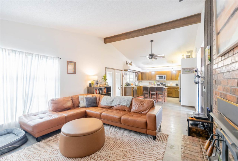 3 Bedrooms Bedrooms, 0 ,2 BathroomsBathrooms,Residential,Single Family,2ND,1,132518