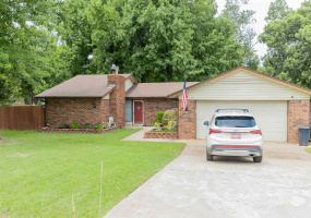 3 Bedrooms Bedrooms, 0 ,2 BathroomsBathrooms,Residential,Single Family,2ND,1,132518