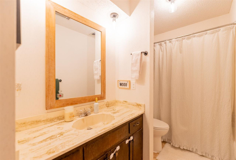 3 Bedrooms Bedrooms, 0 ,2 BathroomsBathrooms,Residential,Single Family,2ND,1,132518