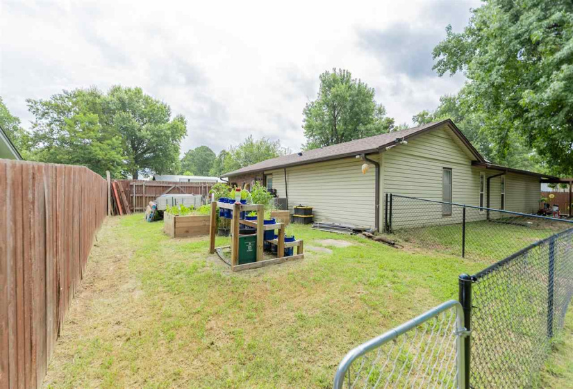 3 Bedrooms Bedrooms, 0 ,2 BathroomsBathrooms,Residential,Single Family,2ND,1,132518