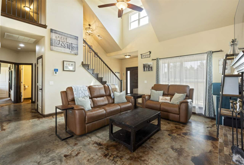 3 Bedrooms Bedrooms, 0 ,2 BathroomsBathrooms,Residential,Single Family,Jardot,2,132519