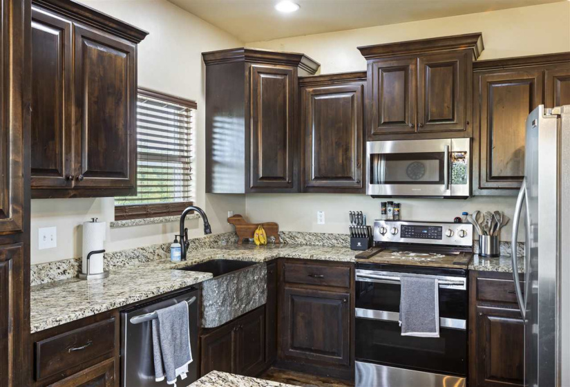 3 Bedrooms Bedrooms, 0 ,2 BathroomsBathrooms,Residential,Single Family,Jardot,2,132519