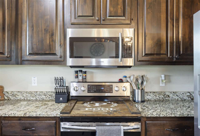 3 Bedrooms Bedrooms, 0 ,2 BathroomsBathrooms,Residential,Single Family,Jardot,2,132519