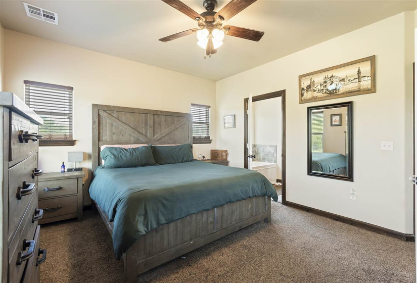 3 Bedrooms Bedrooms, 0 ,2 BathroomsBathrooms,Residential,Single Family,Jardot,2,132519