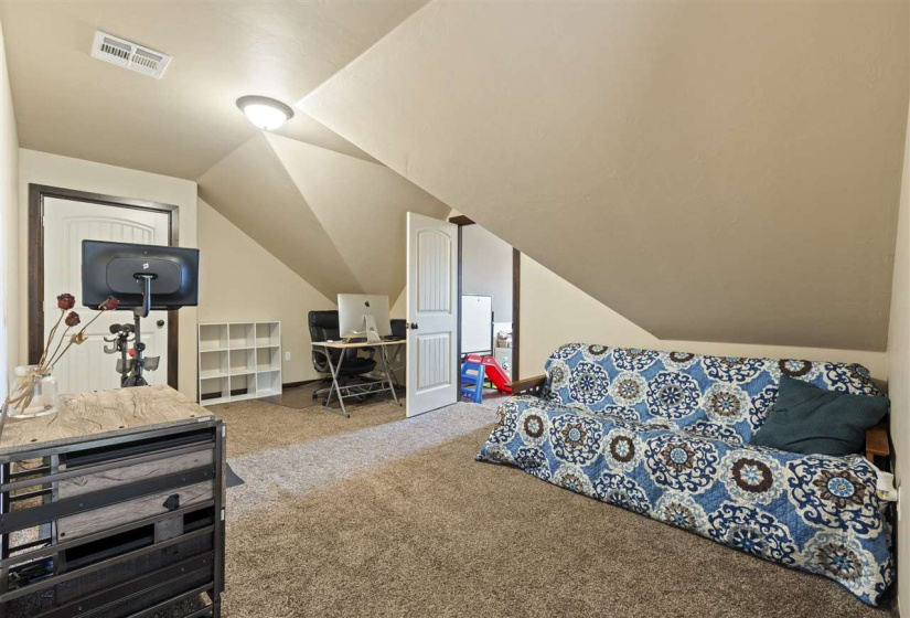 3 Bedrooms Bedrooms, 0 ,2 BathroomsBathrooms,Residential,Single Family,Jardot,2,132519