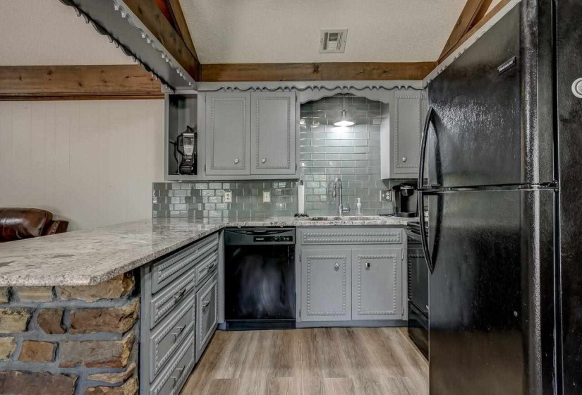 4 Bedrooms Bedrooms, 0 ,2 BathroomsBathrooms,Residential,Single Family,Dryden,1.5,132119