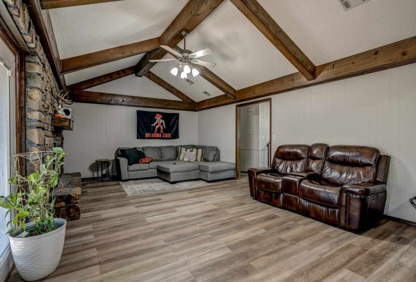 4 Bedrooms Bedrooms, 0 ,2 BathroomsBathrooms,Residential,Single Family,Dryden,1.5,132119