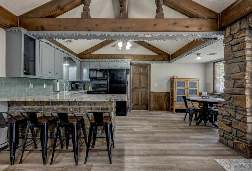 4 Bedrooms Bedrooms, 0 ,2 BathroomsBathrooms,Residential,Single Family,Dryden,1.5,132119