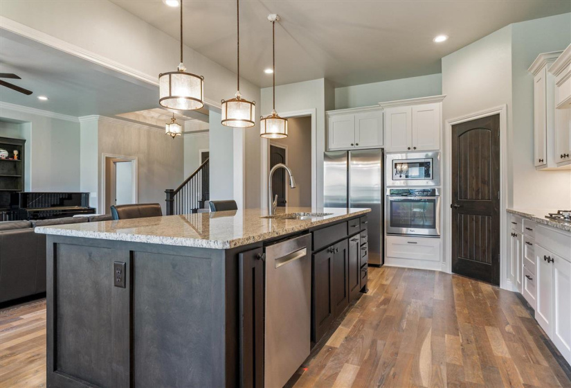 5 Bedrooms Bedrooms, 0 ,4 BathroomsBathrooms,Residential,Single Family,Wellington,1.5,132545