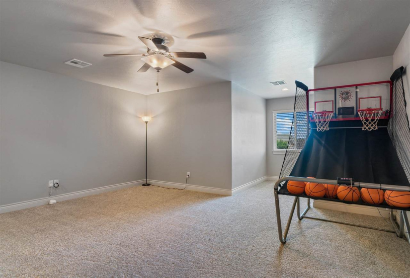 5 Bedrooms Bedrooms, 0 ,4 BathroomsBathrooms,Residential,Single Family,Wellington,1.5,132545
