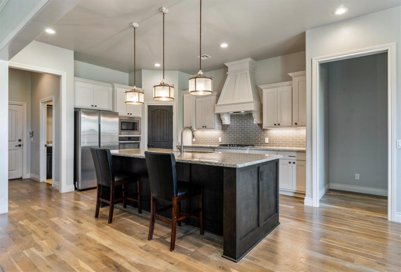 5 Bedrooms Bedrooms, 0 ,4 BathroomsBathrooms,Residential,Single Family,Wellington,1.5,132545