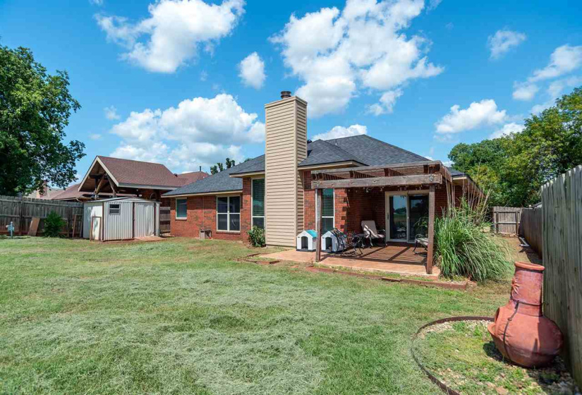 3 Bedrooms Bedrooms, 0 ,2 BathroomsBathrooms,Residential,Single Family,Abbey,1,132546