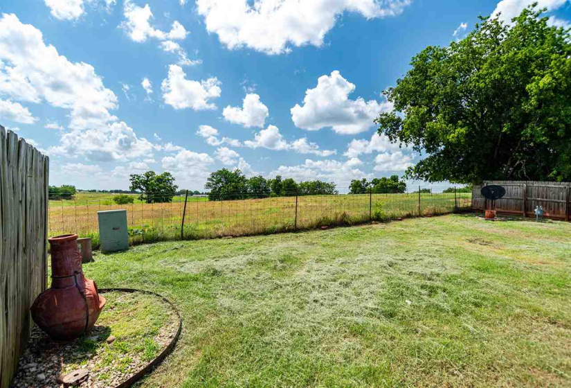 3 Bedrooms Bedrooms, 0 ,2 BathroomsBathrooms,Residential,Single Family,Abbey,1,132546