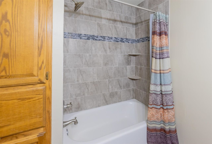3 Bedrooms Bedrooms, 0 ,2 BathroomsBathrooms,Residential,Single Family,Timberline,1,132548