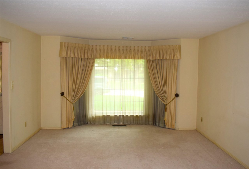 4 Bedrooms Bedrooms, 0 ,2 BathroomsBathrooms,Residential,Single Family,34th,1.5,132550