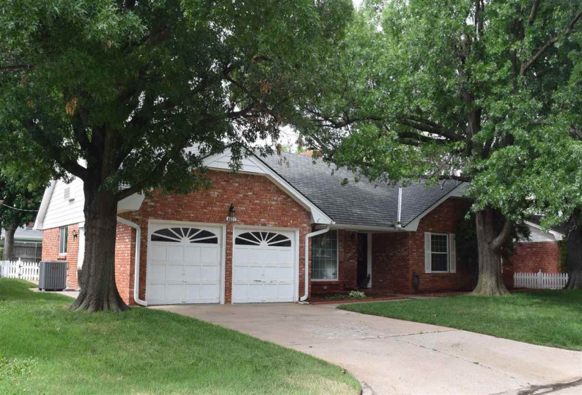 4 Bedrooms Bedrooms, 0 ,2 BathroomsBathrooms,Residential,Single Family,34th,1.5,132550