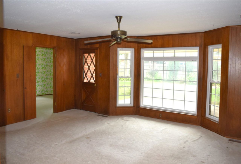 4 Bedrooms Bedrooms, 0 ,2 BathroomsBathrooms,Residential,Single Family,34th,1.5,132550