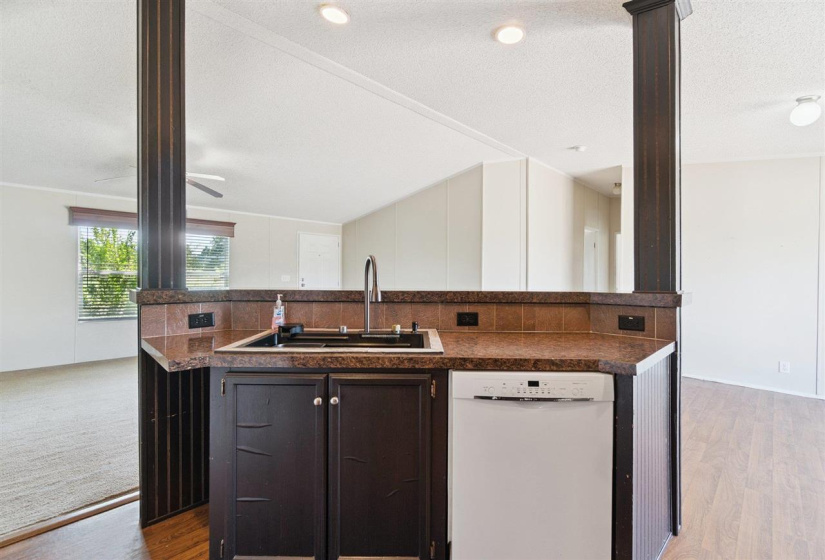 4 Bedrooms Bedrooms, 0 ,2 BathroomsBathrooms,Residential,Mobile/manufactured Home,South,1,132552