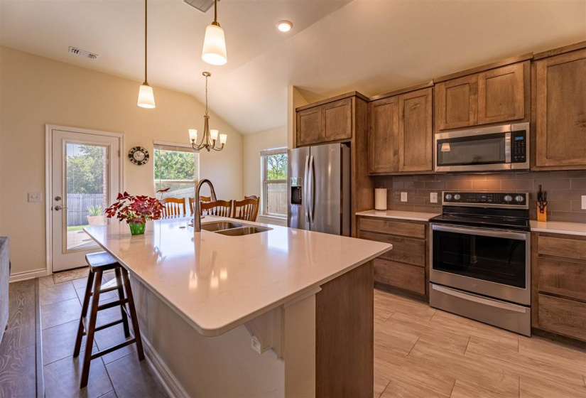 3 Bedrooms Bedrooms, 0 ,2 BathroomsBathrooms,Residential,Single Family,Prairie,1,132557