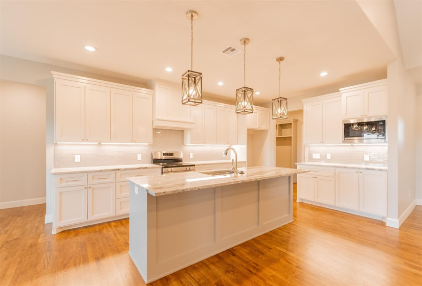 4 Bedrooms Bedrooms, 0 ,3 BathroomsBathrooms,Residential,Single Family,Stonebrairr,1,132565