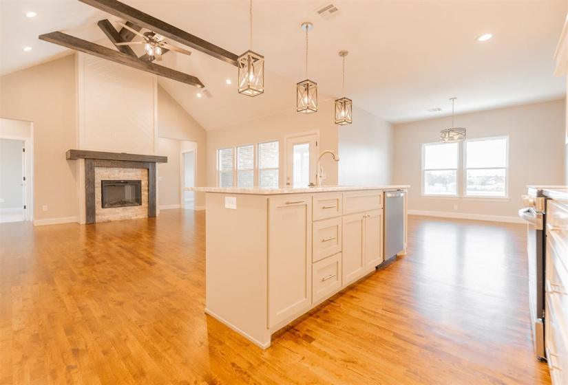 4 Bedrooms Bedrooms, 0 ,3 BathroomsBathrooms,Residential,Single Family,Stonebrairr,1,132565