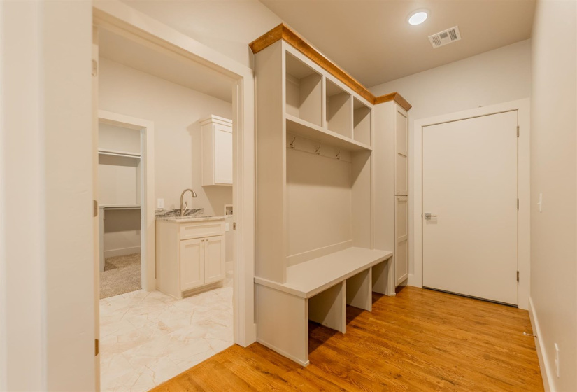 5 Bedrooms Bedrooms, 0 ,3 BathroomsBathrooms,Residential,Single Family,Brookwater,1,132566
