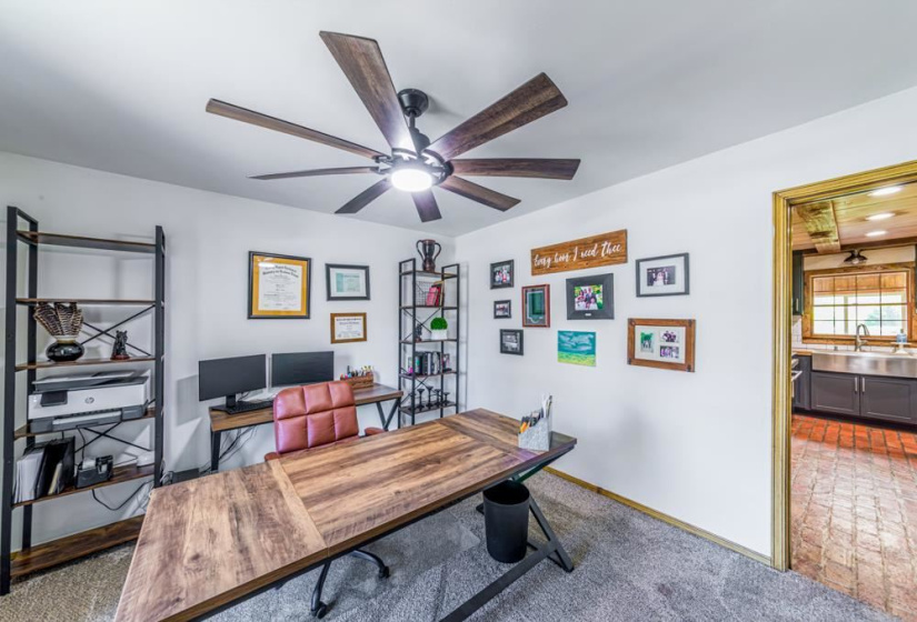 4 Bedrooms Bedrooms, 0 ,2 BathroomsBathrooms,Residential,Single Family,Pecan Drive,1.5,132569