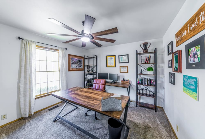 4 Bedrooms Bedrooms, 0 ,2 BathroomsBathrooms,Residential,Single Family,Pecan Drive,1.5,132569