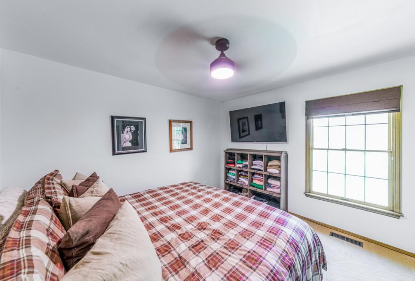 4 Bedrooms Bedrooms, 0 ,2 BathroomsBathrooms,Residential,Single Family,Pecan Drive,1.5,132569