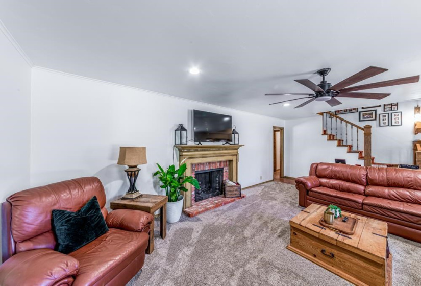 4 Bedrooms Bedrooms, 0 ,2 BathroomsBathrooms,Residential,Single Family,Pecan Drive,1.5,132569