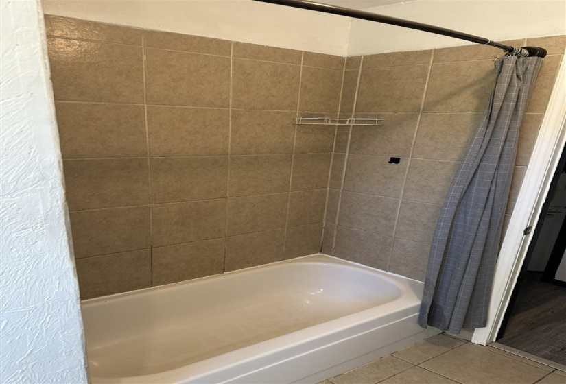4 Bedrooms Bedrooms, 0 ,1 BathroomBathrooms,Residential,Single Family,Lily,1,132570