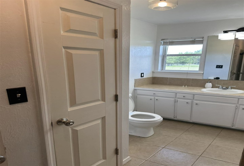4 Bedrooms Bedrooms, 0 ,1 BathroomBathrooms,Residential,Single Family,Lily,1,132570