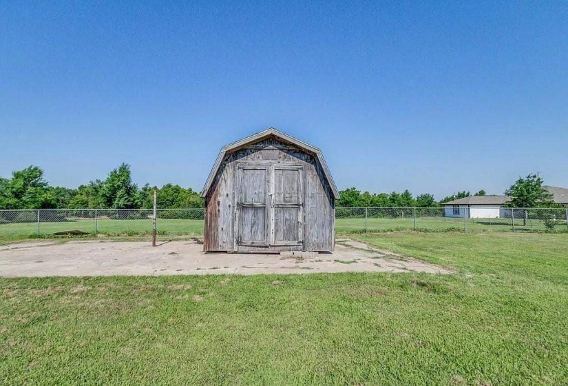 4 Bedrooms Bedrooms, 0 ,1 BathroomBathrooms,Residential,Single Family,Lily,1,132570