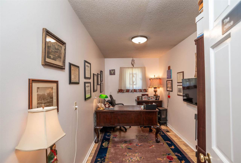 4 Bedrooms Bedrooms, 0 ,2 BathroomsBathrooms,Residential,Single Family,Lakeshore,2,132571
