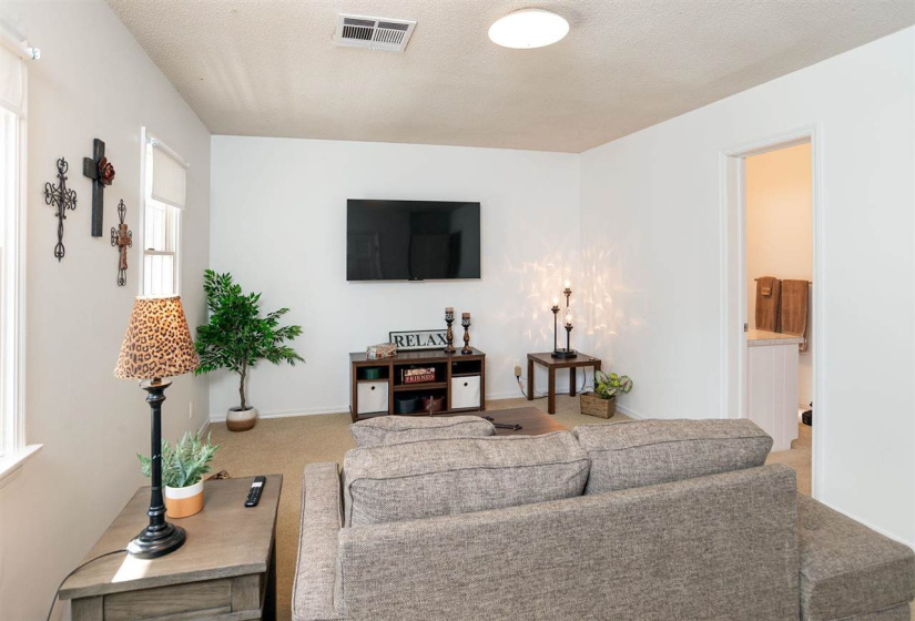 4 Bedrooms Bedrooms, 0 ,2 BathroomsBathrooms,Residential,Single Family,Lakeshore,2,132571