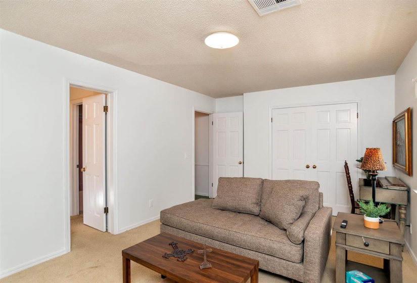 4 Bedrooms Bedrooms, 0 ,2 BathroomsBathrooms,Residential,Single Family,Lakeshore,2,132571