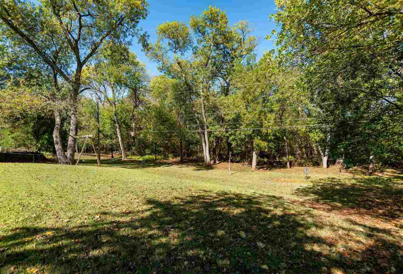 4 Bedrooms Bedrooms, 0 ,2 BathroomsBathrooms,Residential,Single Family,Lakeshore,2,132571