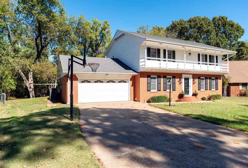 4 Bedrooms Bedrooms, 0 ,2 BathroomsBathrooms,Residential,Single Family,Lakeshore,2,132571