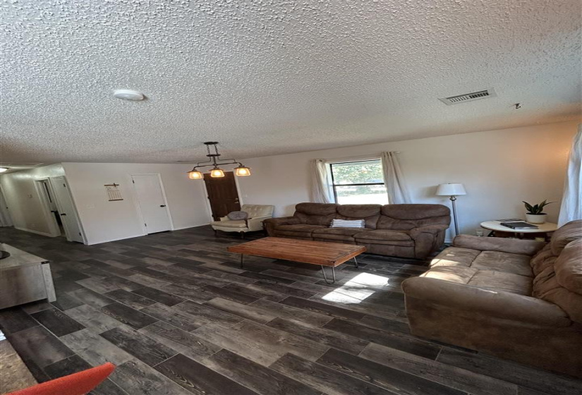 3 Bedrooms Bedrooms, 0 ,2 BathroomsBathrooms,Residential,Single Family,Vena,1,132574