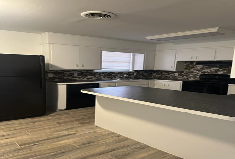 4 Bedrooms Bedrooms, 0 ,2 BathroomsBathrooms,Residential,Single Family,Benjamin,1,132575
