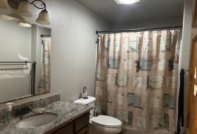 3 Bedrooms Bedrooms, 0 ,2 BathroomsBathrooms,Residential,Single Family,743,1,132604