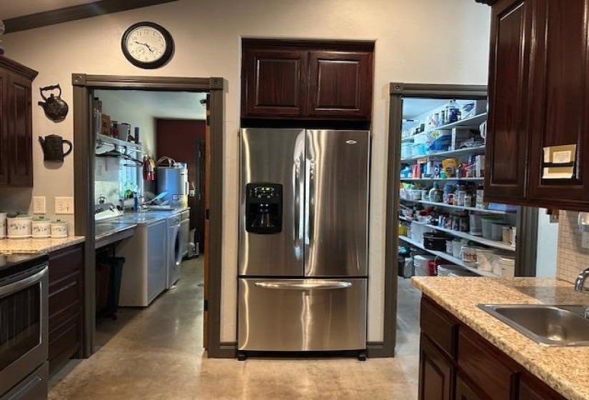 3 Bedrooms Bedrooms, 0 ,2 BathroomsBathrooms,Residential,Single Family,743,1,132604