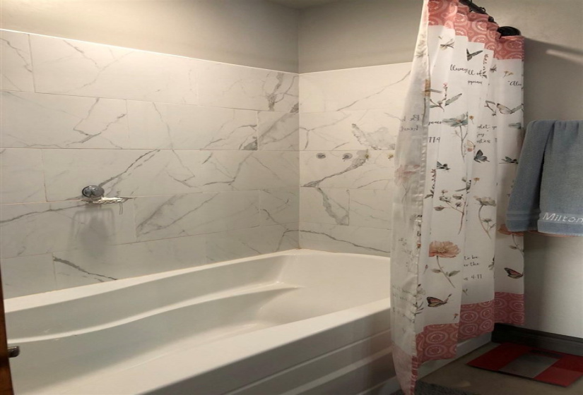 3 Bedrooms Bedrooms, 0 ,2 BathroomsBathrooms,Residential,Single Family,743,1,132604