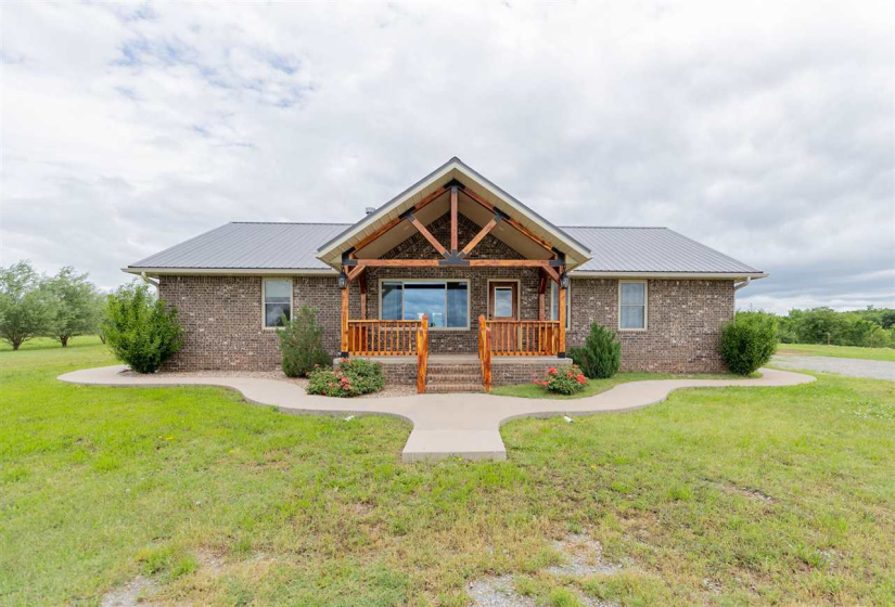 3 Bedrooms Bedrooms, 0 ,2 BathroomsBathrooms,Residential,Single Family,743,1,132604