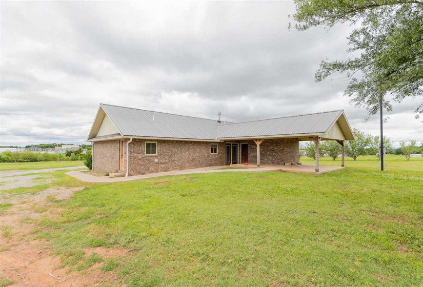 3 Bedrooms Bedrooms, 0 ,2 BathroomsBathrooms,Residential,Single Family,743,1,132604
