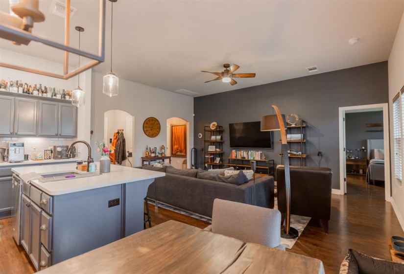 3 Bedrooms Bedrooms, 0 ,2 BathroomsBathrooms,Residential,Single Family,Landry,1,132617