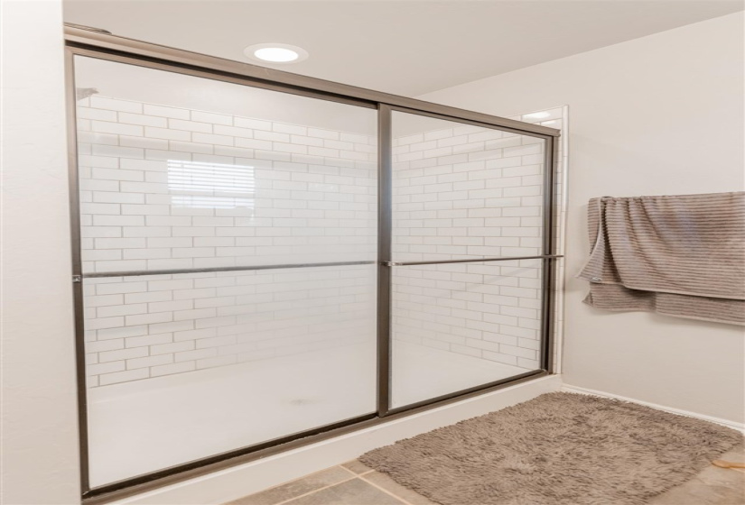 3 Bedrooms Bedrooms, 0 ,2 BathroomsBathrooms,Residential,Single Family,Landry,1,132617